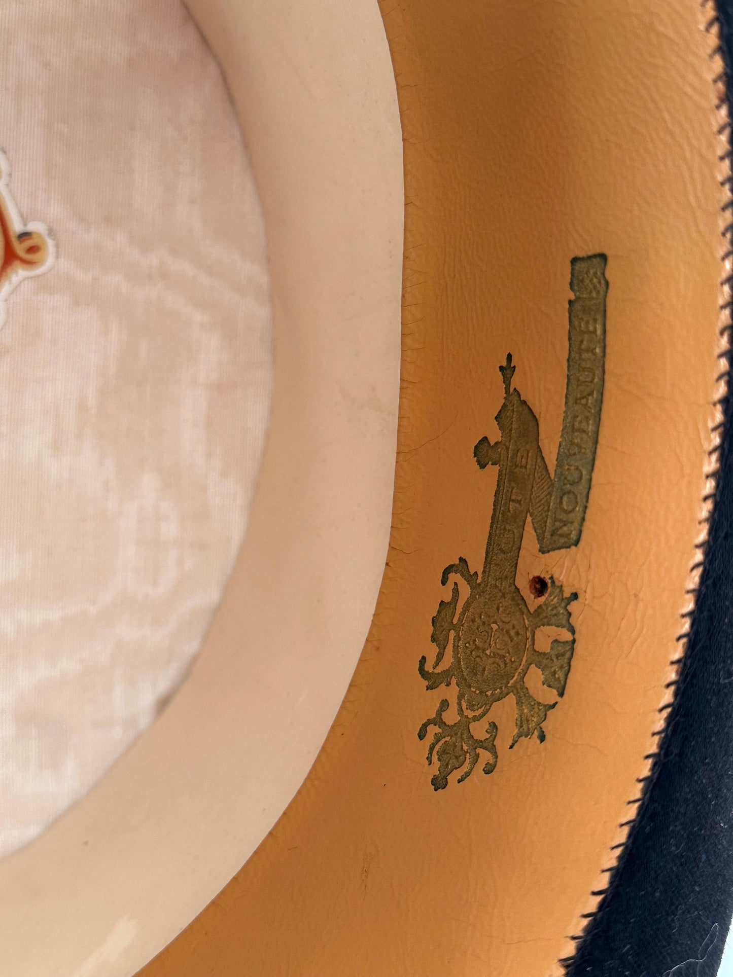 Elegant Vintage Silk Top Hat
By The Master Hat of Holland (circa 1930–1950)