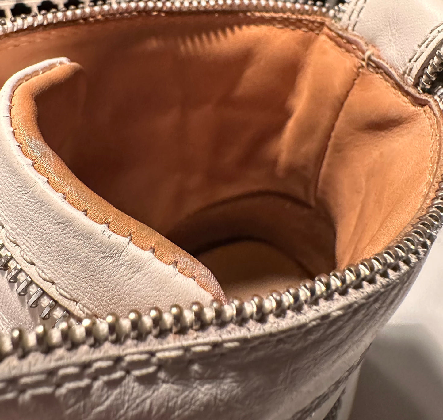 Christian Louboutin Louis Spikes - High-Top Sneakers - Wit/Zilver