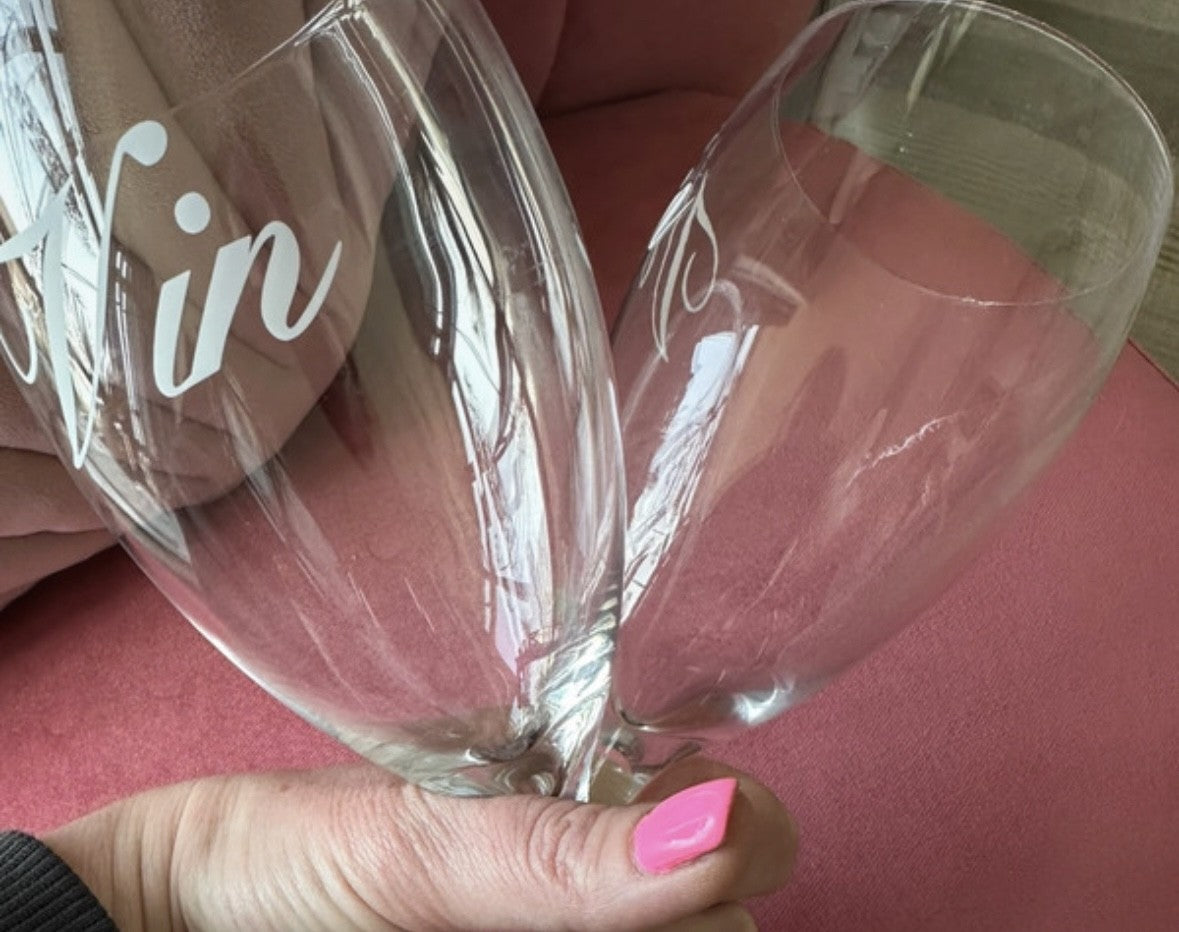Rivièra Maison - “Vin” Wine Glass – Elegant French Charm in Every Sip