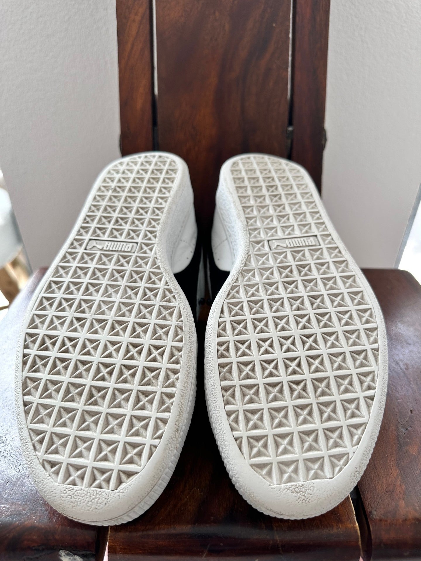 Coming Soon
PUMA x Karl Lagerfeld - White Low-Top Sneakers