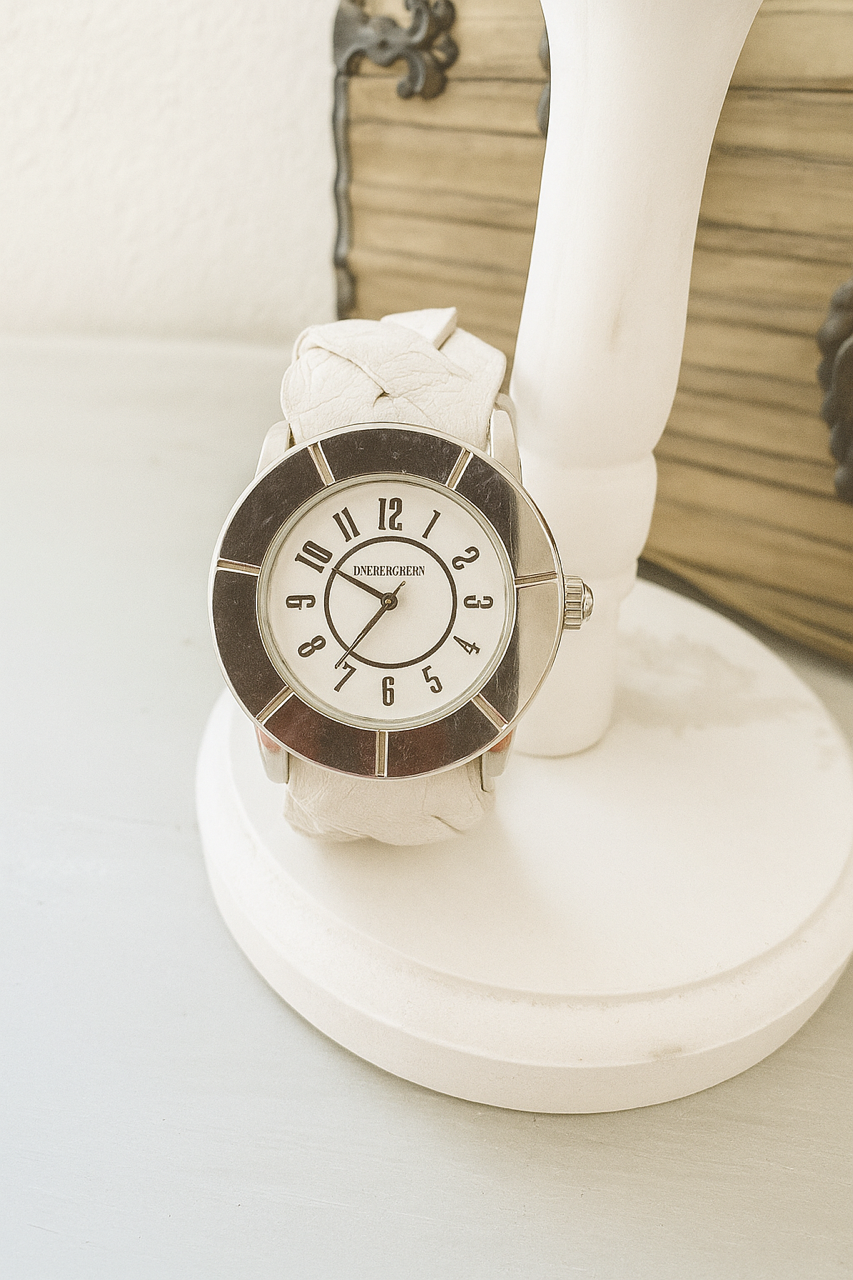 Dyrberg/Kern Statement Watch – Vintage White Edition