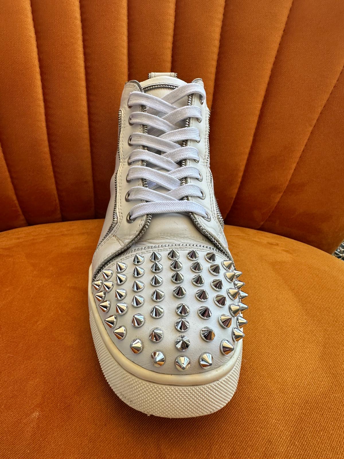 Christian Louboutin Louis Spikes - High-Top Sneakers - Wit/Zilver