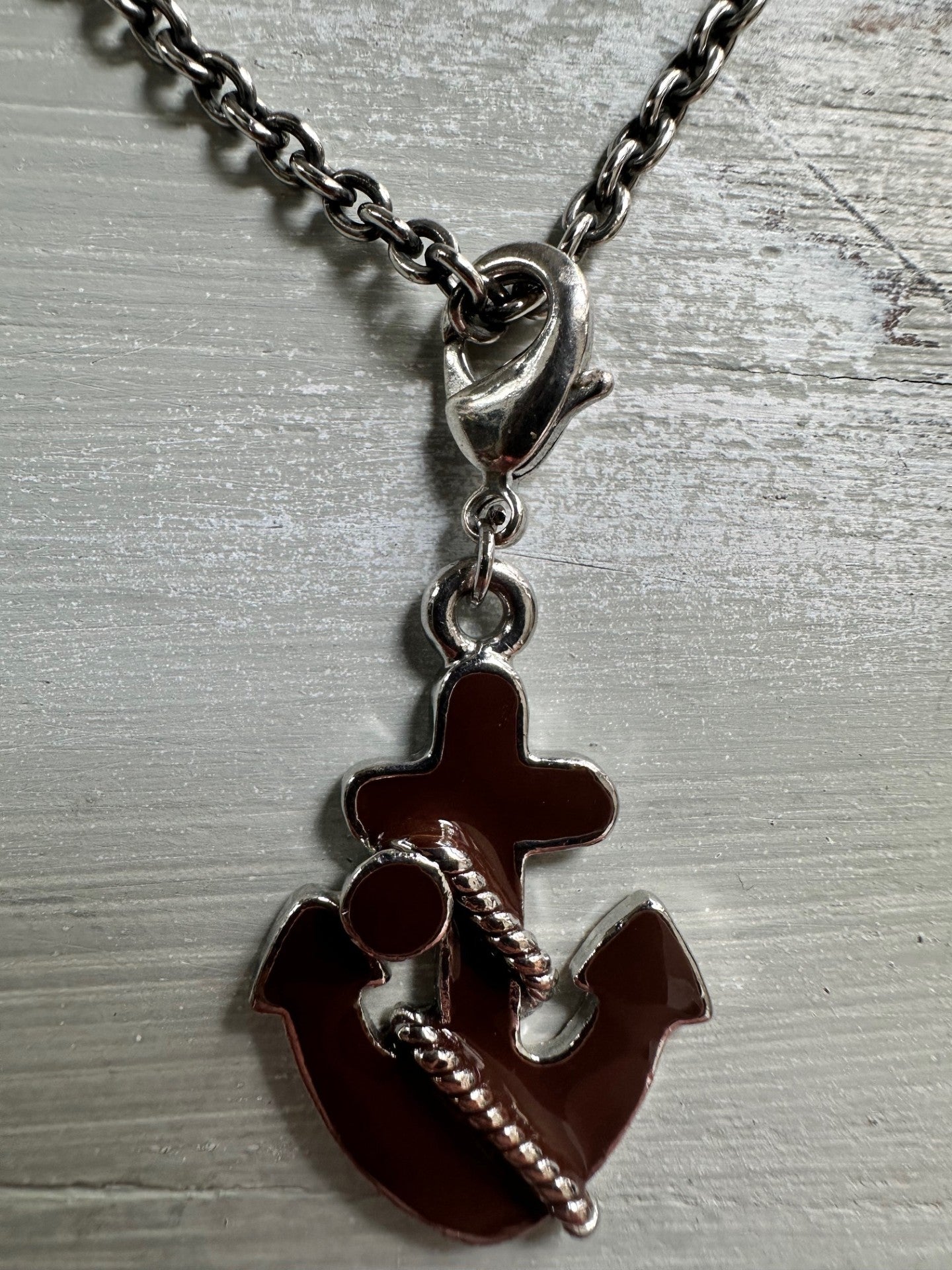 “Faith, Hope & Love” Anchor Necklace – Vintage Symbolism in Enamel & Silver Tone