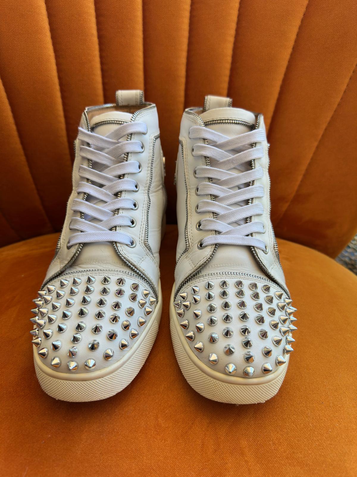 Christian Louboutin Louis Spikes - High-Top Sneakers - Wit/Zilver