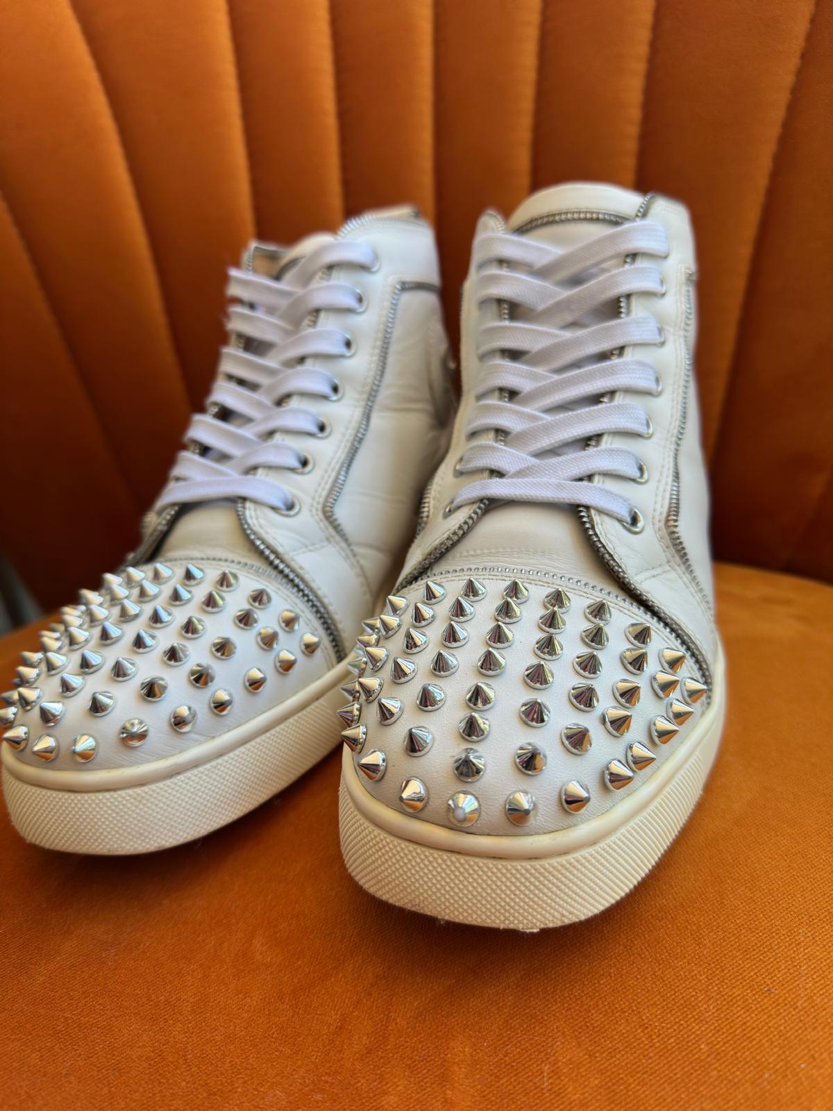 Christian Louboutin Louis Spikes - High-Top Sneakers - Wit/Zilver