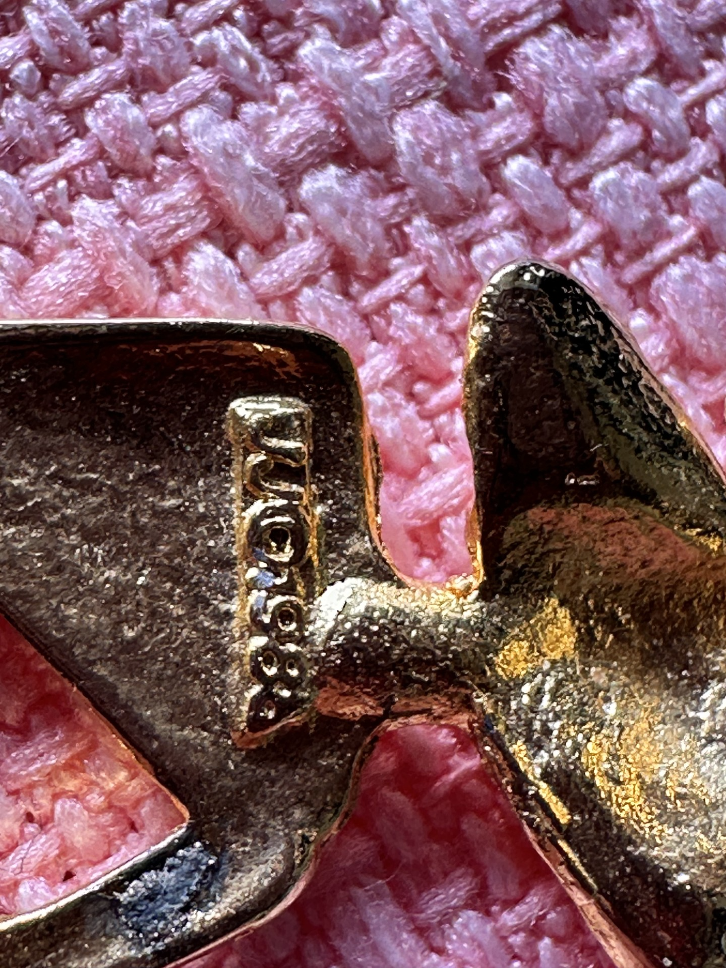 Elegant Lady in Hat Brooch – Signed JJ 1988