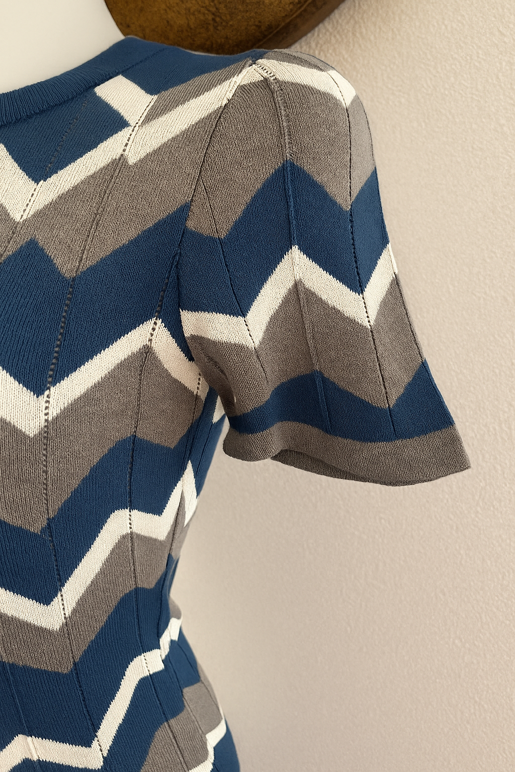 Vintage-Style Chevron Knit Top by Nikkie – Size 34 (XS)