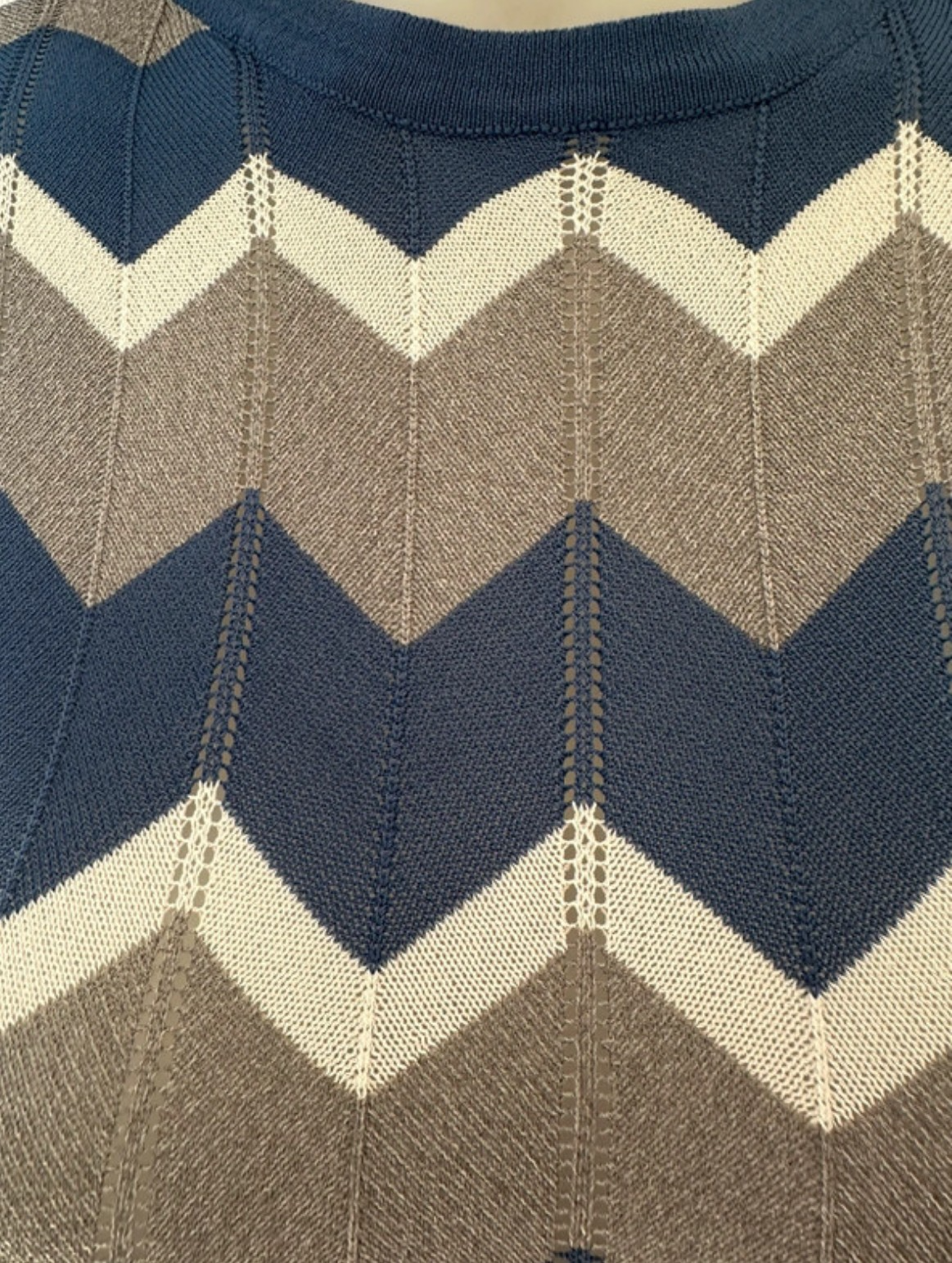 Vintage-Style Chevron Knit Top by Nikkie – Size 34 (XS)