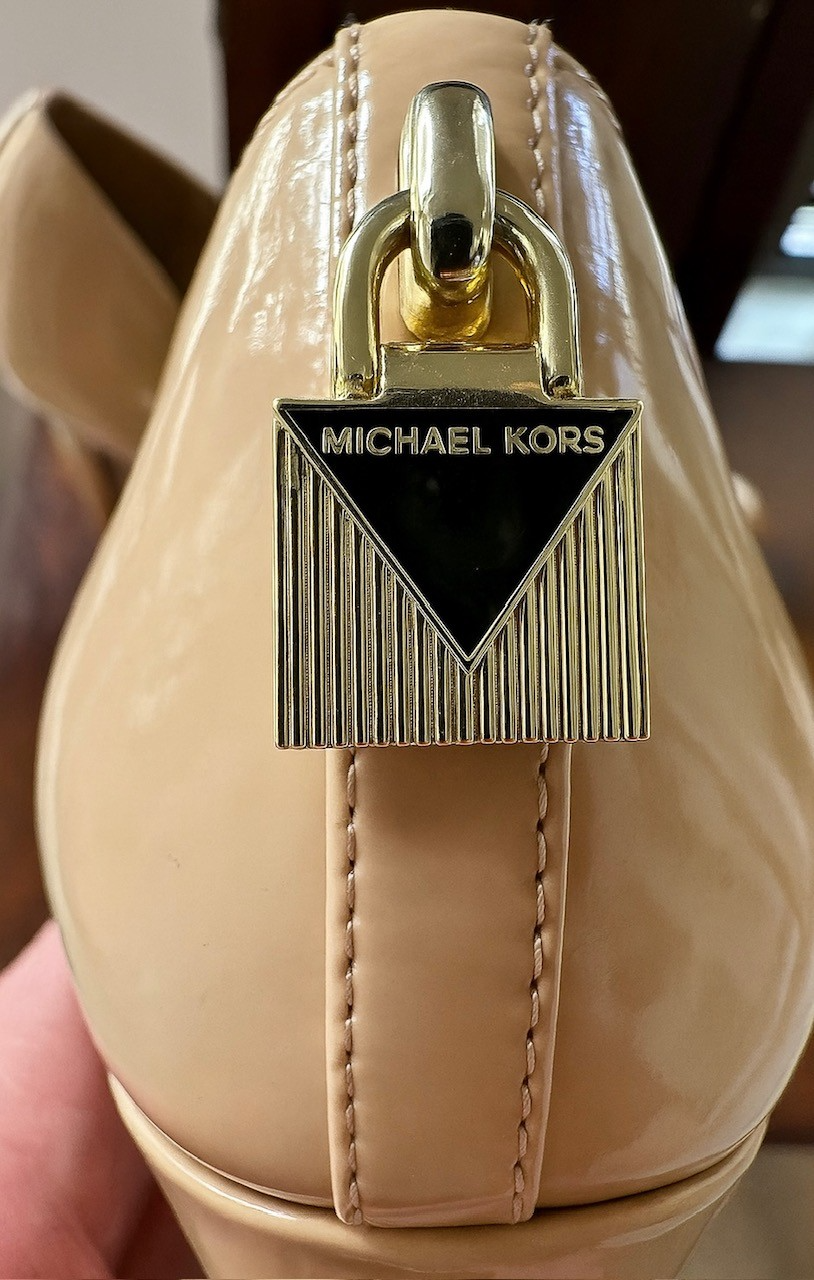Michael Kors Nude Patent Leather Heels – Polished Elegance
