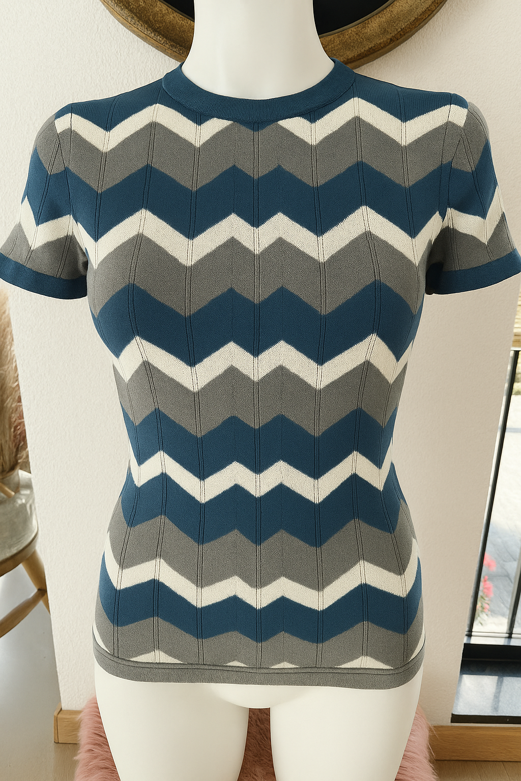 Vintage-Style Chevron Knit Top by Nikkie – Size 34 (XS)