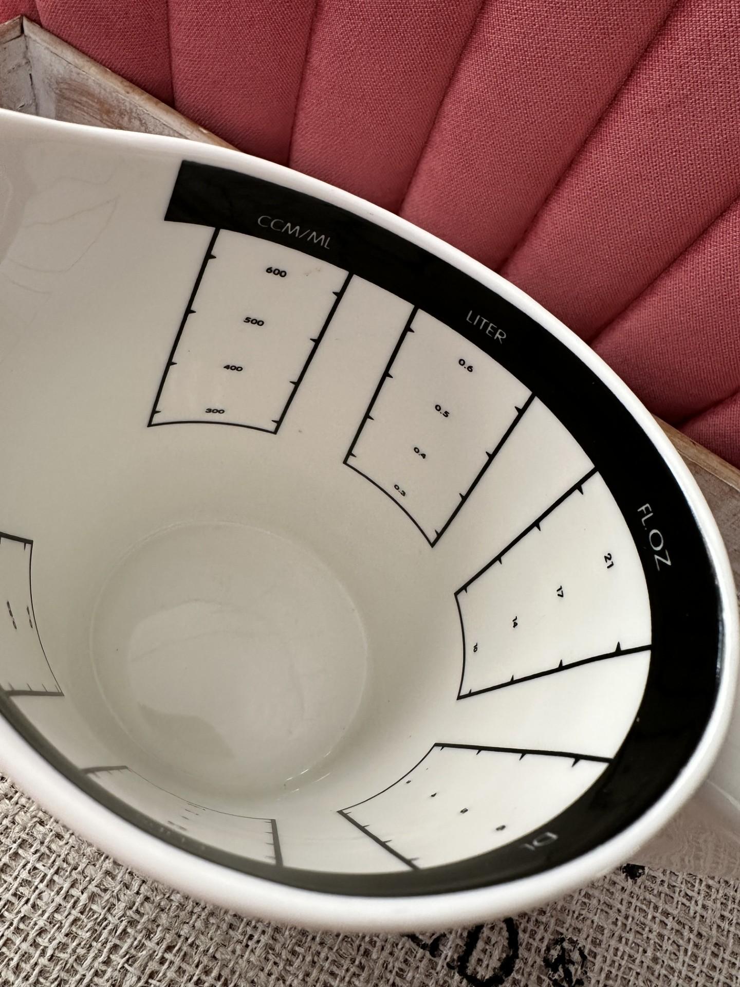 Rivièra Maison - Ceramic Measuring Jug – 0.6 Liter